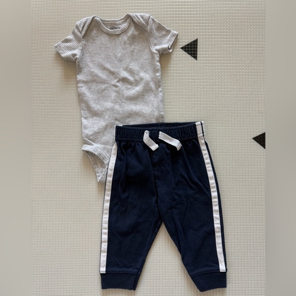 Carter’s|Baby gender neutral cute outfit,joggers & short sleeve stripe knit top• - Picture 2 of 5